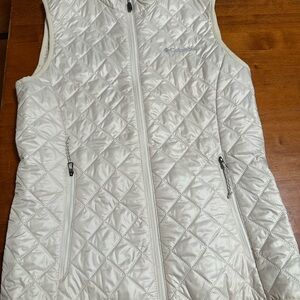 Columbia Quilted Vest in Light Beige